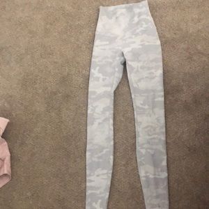 high waisted lululemon leggings!!